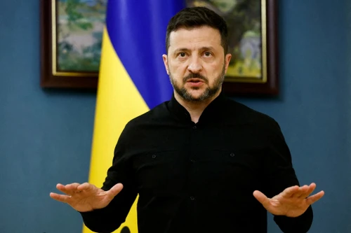 Tổng thống Zelensky: Sẽ liên hệ với loạt nước để tìm địa điểm cho cuộc gặp với ông Putin