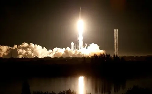 Xem SpaceX phóng tàu vũ trụ tuyệt mật của Mỹ lên quỹ đạo