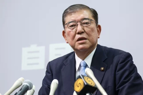 Thủ tướng Nhật Bản xin lỗi các nghị sĩ LDP vì kết quả bầu cử kém cỏi