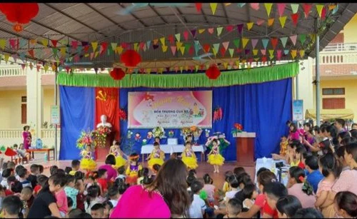 [Tin nhanh sáng 20-10-2020] Trường mầm non dừng dạy bán trú sau khi phụ huynh tố nhập thịt gà ôi