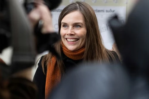 Thủ tướng Iceland tham gia đình công vì bình đẳng giới