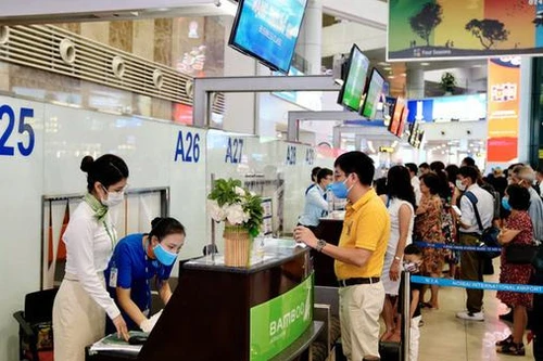 Bộ Ngoại giao khuyến cáo thận trọng với tour du lịch ra nước ngoài tiêm vaccine Covid-19