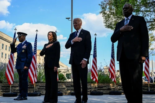 Hinh ảnh nước Mỹ kỷ niệm 23 năm vụ tấn công khủng bố 11-9