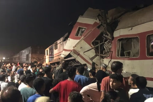 Ai Cập: 2 đoàn tàu chở khách va chạm khiến nhiều người thương vong