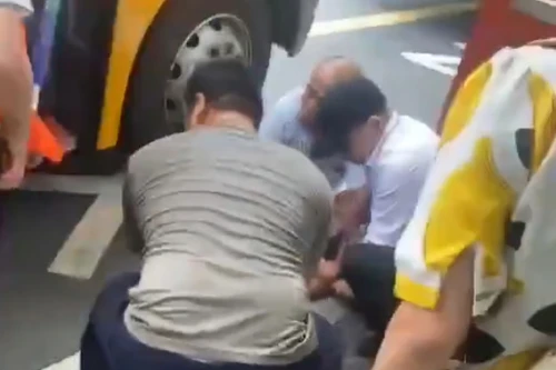 Tòa án Trung Quốc tuyên tử hình kẻ dùng dao tấn công xe buýt chở học sinh