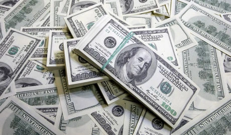 Ném 7,5 triệu USD ra bãi rác