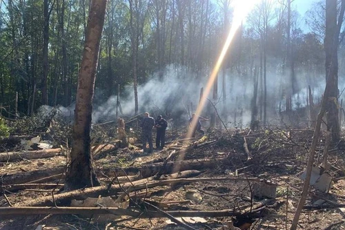 Rơi máy bay Sukhoi Superjet 100 của Nga, toàn bộ phi hành đoàn thiệt mạng 