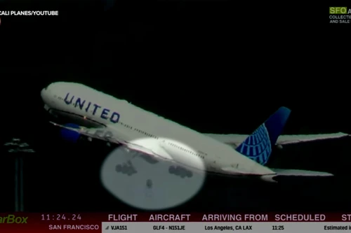 Bị rơi lốp, máy bay chở 249 người phải hạ cánh khẩn cấp ở Mỹ