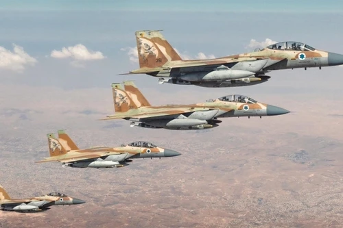 Israel không kích dữ dội lực lượng Houthi ở Thủ đô Sanaa của Yemen