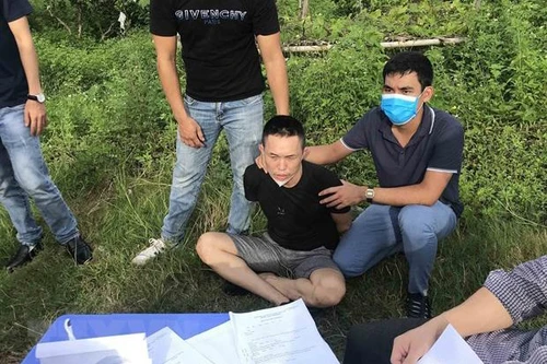 [Tin nhanh sáng 25-9-2021] Cảnh sát đấu súng với nghi phạm buôn ma túy bị truy nã đặc biệt