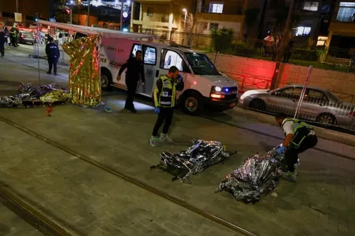 Xả súng đẫm máu tại Đông Jerusalem, 8 người Israel bị bắn chết