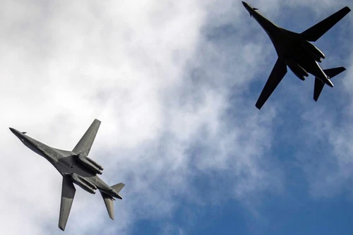 [Tin nhanh sáng 18-11-2020] Máy bay ném bom Mỹ vào ADIZ Trung Quốc lập trái phép ở Hoa Đông