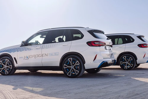 Toyota và BMW tăng cường hợp tác về xe chạy pin nhiên liệu