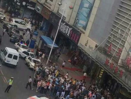 Đâm chém kinh hoàng tại Trung Quốc, 2 người chết