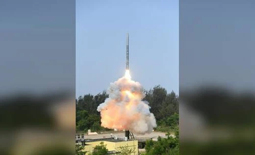 Ấn Độ thử nghiệm thành công tên lửa siêu thanh hỗ trợ phóng ngư lôi