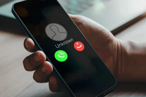 Nghi lừa đảo qua điện thoại, 7 người Nhật Bản bị bắt tại Malaysia