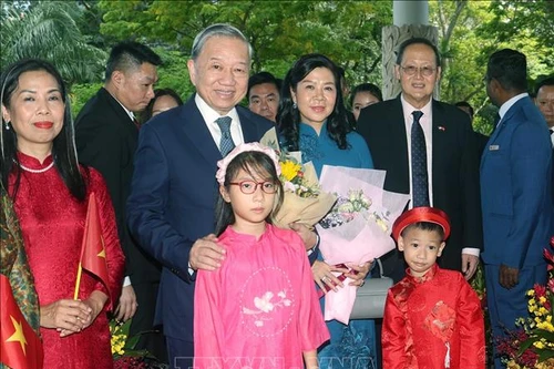 Tổng Bí thư Tô Lâm và Phu nhân bắt đầu thăm chính thức Cộng hòa Singapore