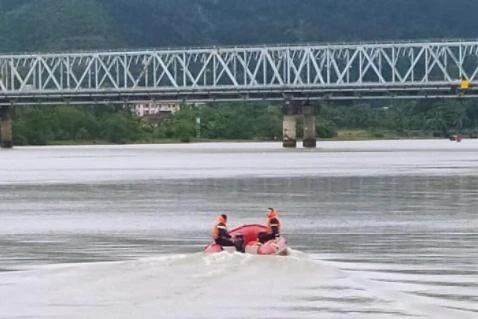 [Tin nhanh tối 30-5-2021] Xác định nguyên nhân tử vong của thầy giáo nghi nhảy cầu tự tử