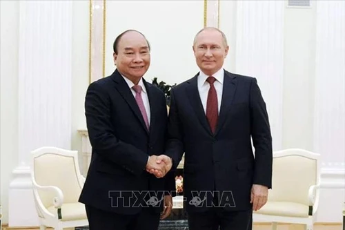 Chủ tịch nước Nguyễn Xuân Phúc hội đàm và dự chiêu đãi của Tổng thống Nga Vladimir Putin