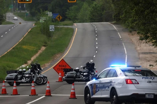 Đặc vụ bắn bị thương kẻ xâm nhập trụ sở CIA