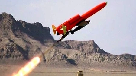 Iran trình làng máy bay không người lái cảm tử