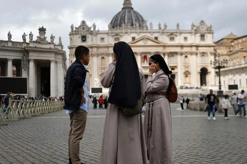 Vatican cắt sóng điện thoại trong thời gian Mật nghị Hồng y bầu tân Giáo hoàng