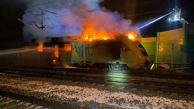 ‘Đoàn tàu ma’ bốc cháy tại lễ hội dân gian ở Đức