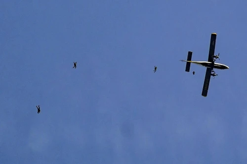 Phát hiện máy bay ‘lạ’, Đồi Capitol lập tức báo động