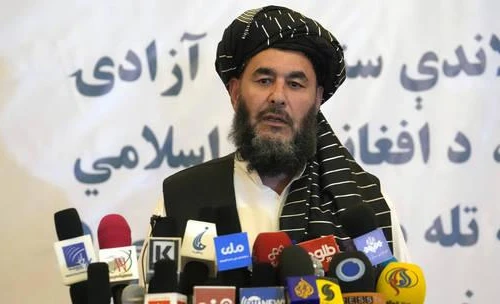 Mỹ và Taliban trao đổi tù nhân tại Sân bay Quốc tế Kabul