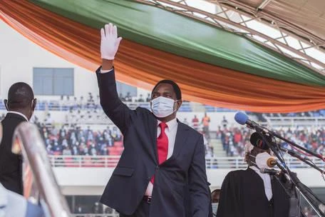 Đi làm 8 tháng, Tổng thống Zambia chưa được trả lương