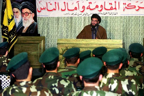 Chân dung ông Hassan Nasrallah - thủ lĩnh Hezbollah vừa bị Israel tuyên bố hạ sát