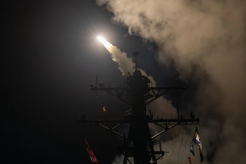 Mỹ tiếp tục không kích lực lượng Houthi ở Yemen