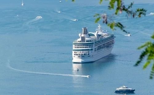 Chìm phà gần đảo Bali của Indonesia, ít nhất 4 người thiệt mạng