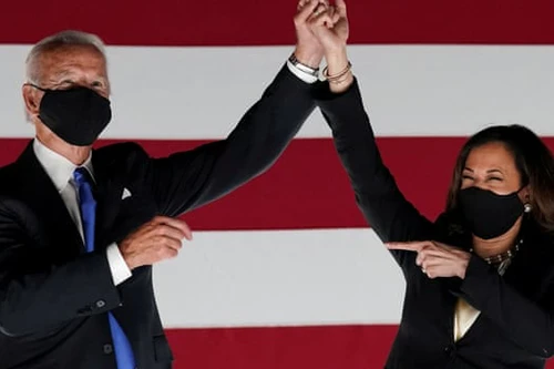 Tạp chí Time vinh danh ông Biden và bà Harris là Nhân vật của năm 2020
