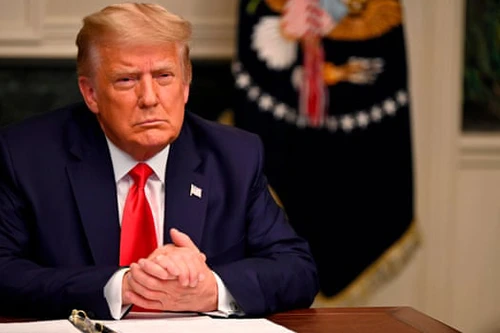 Tổng thống Mỹ Donald Trump tuyên bố sẽ rời Nhà Trắng nếu…