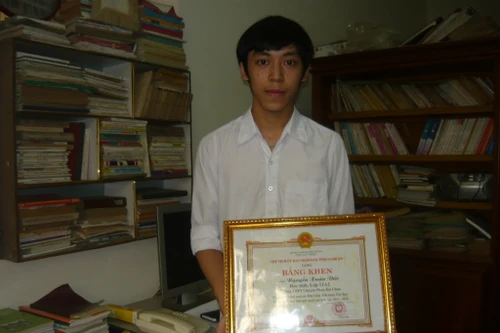 Chàng thủ khoa ĐH quốc gia Hà Nội: Đam mê Tin học và giấc mơ du học