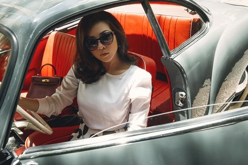 Hoa hậu Thu Hoài "thoát xác" với hình ảnh quý cô thập niên 60