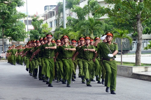 Hấp dẫn hội thi điều lệnh võ thuật CAND CAQ Hà Đông năm 2015