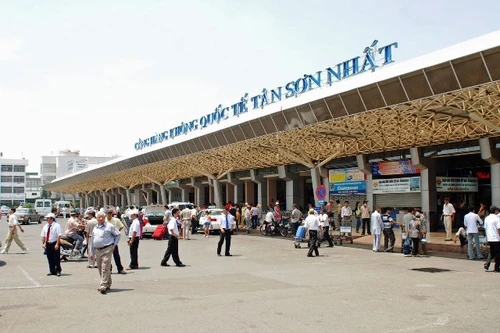 Giá, phí vẫn do nhà nước quản lý sau khi “bán” sân bay