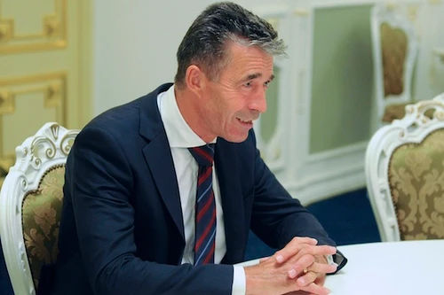 NATO hỗ trợ quốc phòng cho Ukraine, kêu gọi Nga rút quân khỏi biên giới