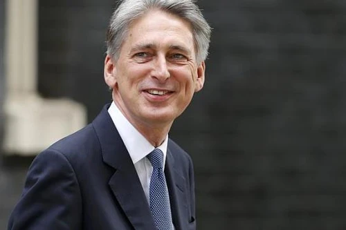 Thủ tướng Anh bổ nhiệm ông Philip Hammond làm tân ngoại trưởng