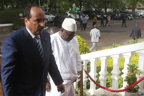 Quân phiến loạn Mali Tuareg kí kết thỏa thuận ngừng bắn tại Kidal