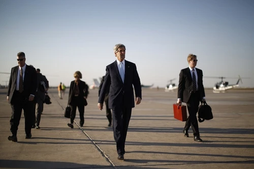 Ngoại trưởng Mỹ tới Baghdad trong khi tình hình Iraq ngày một xấu đi