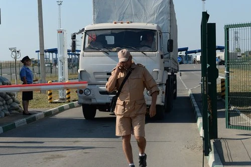 34 xe tải đầu tiên trở về Nga sau khi cung cấp viện trợ cho Luhansk