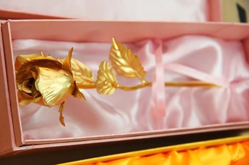 Hoa hồng vàng, "hàng độc" dành cho ngày 8-3