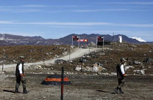 Ấn Độ xây dựng thêm 54 đồn biên phòng tại biên giới với Trung Quốc