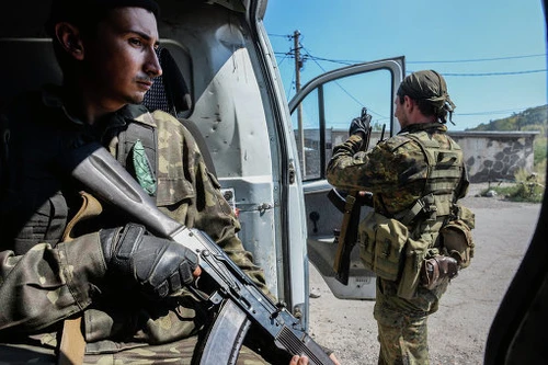 Lực lượng ly khai đã bắt giữ gần 90 lính Ukraine trong một ngày