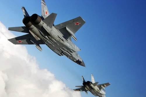Không quân Nga triển khai MiG-31BM và S-300 diễn tập tại Đông Siberia 