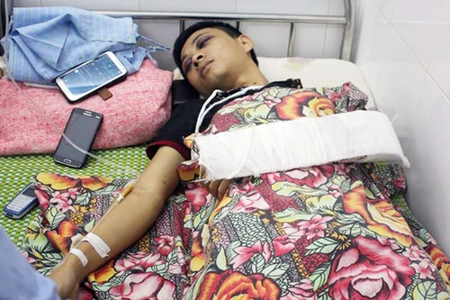 Y sĩ bị đánh “hội đồng” tại phòng khám