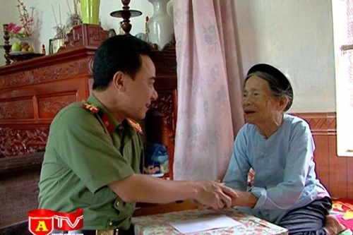 Hành trình "Thắp lửa tình nguyện vì nhân dân phục vụ"